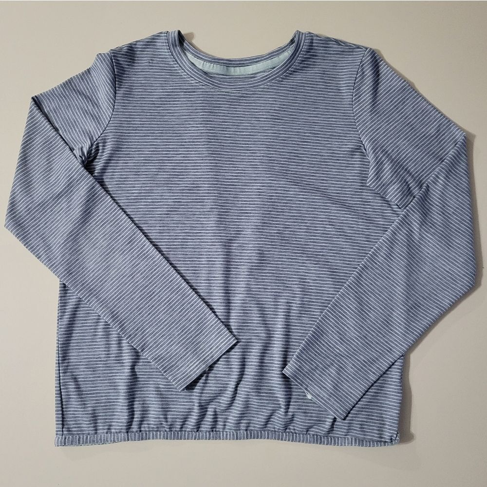 Athleta Girl Be Bold Stripe Sport Length Gray Long Sleeve Crewneck Top